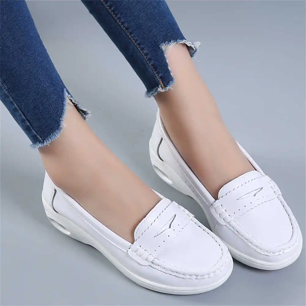 Women Formal Wear Best Brands - Sola grossa slipon branco formadores para