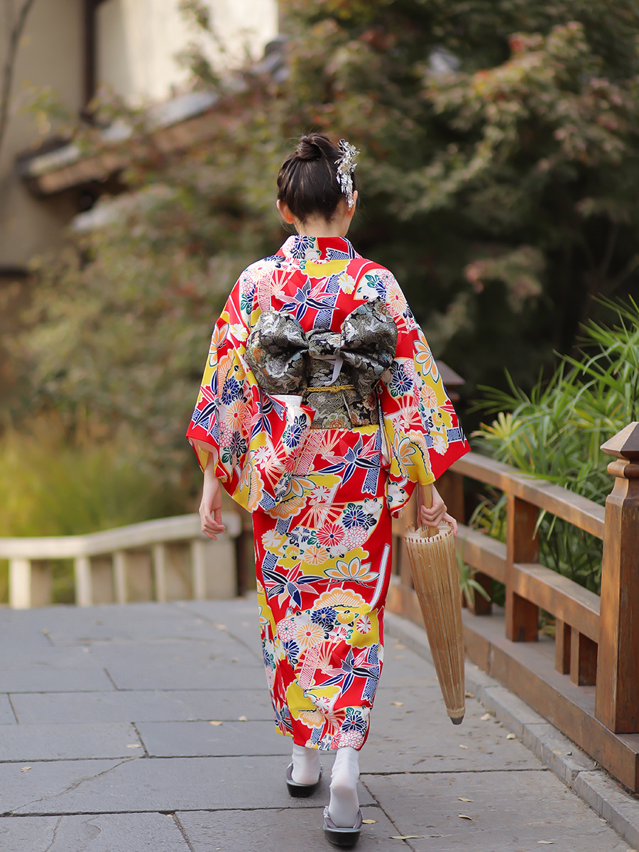Women'S Formal Traditional Wear - Kimono Tradicional Japonês Feminino Vermelho Modificado