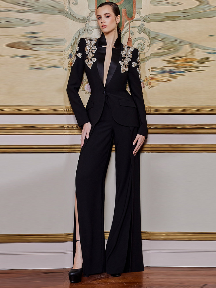 Conjunto de Blazer e Calças de - Female Formal Wear avaliação e preço