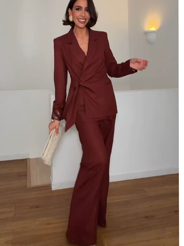 Conjunto de Blazer e Calças pa - Female Formal Wear avaliação e preço