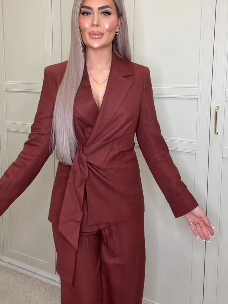 Conjunto de Blazer e Calças pa - Female Formal Wear avaliação e preço